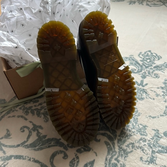 Brand New Dr. Martens 3989 Bex Brogue Shoe - Picture 5 of 7